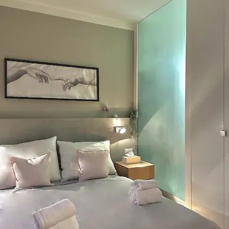 Luxury Beautiful Spacious In Perfect Location Apartment Prague