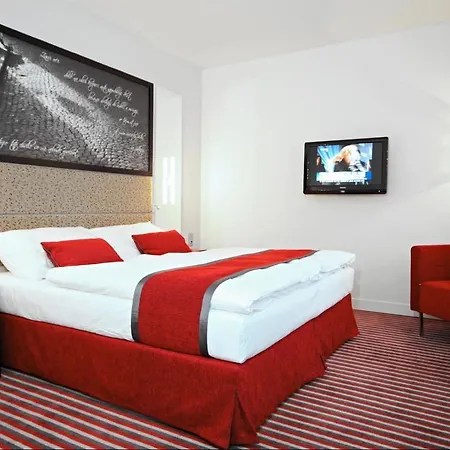 Red & Blue Design 4* Prague
