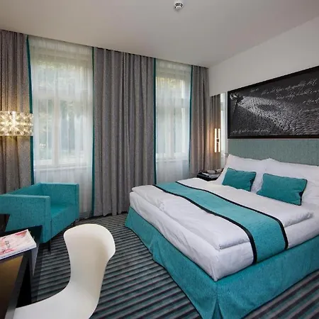 Red&blue Design Hotel 4*