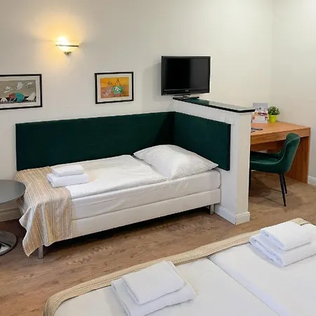 Mala Strana 4*