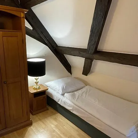 King George Hotel 3*