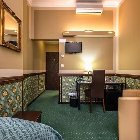 Szálloda Hastal Old Town 4*