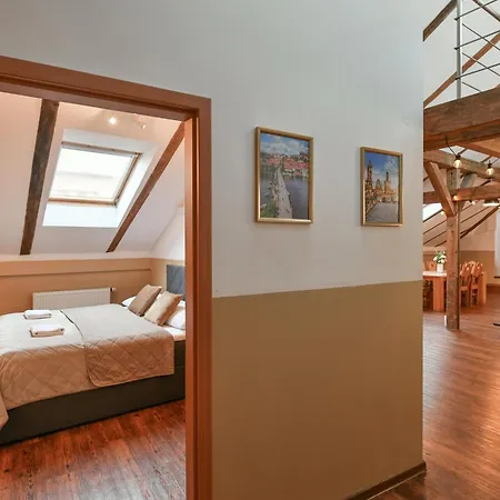 Amazing Charles Bridge Apartment *