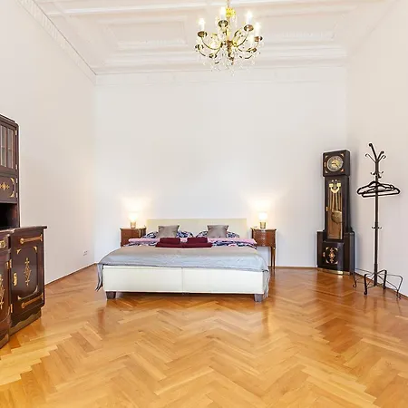 Malostranské Náměstí Apartmán