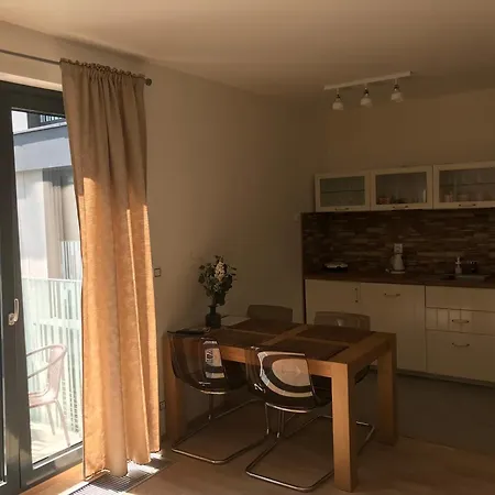إن ريزيدانس غاردين تاورز