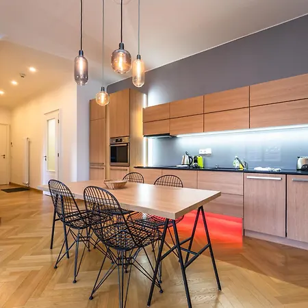 Wishlist Residences - Karlin Free Parking شقة *
