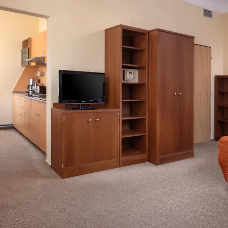 Anyday Aparthotel