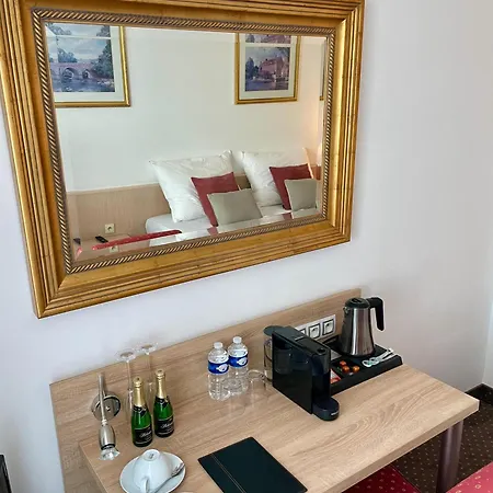Hotel Oaza Praha Hotel 3*