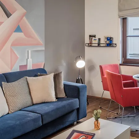 Apartment 4 Arts By Adrez *