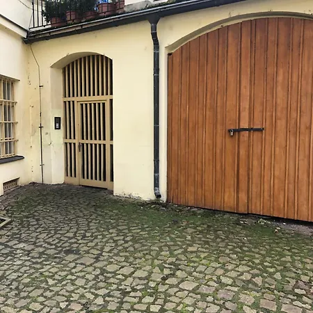 Historic Centre Of Apartment *
