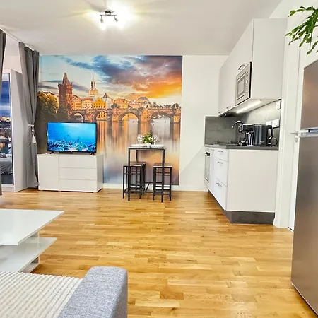 Apartment New Modern-style With Balcony In The 2 *