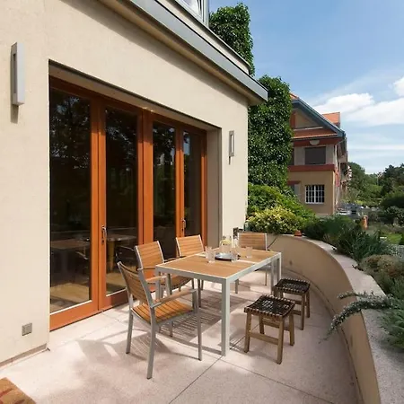 Huge Luxury Villa, 6 Beds And Baths, Terraces, Double Garage Villa *