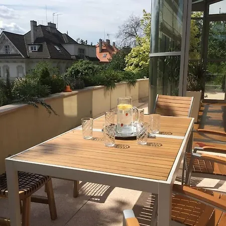 Villa Huge Luxury Villa, 6 Beds And Baths, Terraces, Double Garage