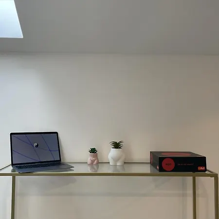 Millennium Hideaway Apartment *