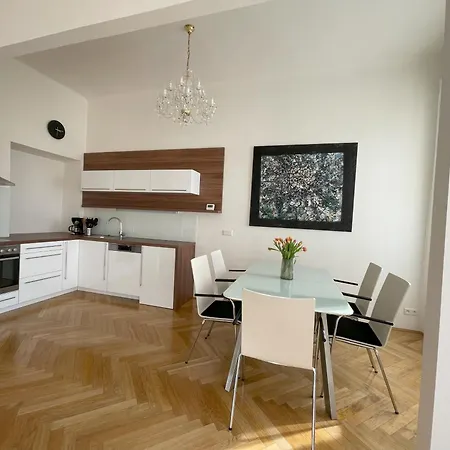 New Manes Apartment