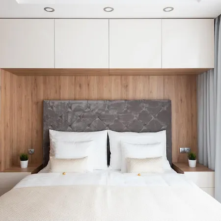 Apartment Luxury & Air-conditioned Osko Near The Center *