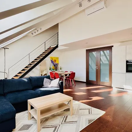 Loft Jecna 43, *