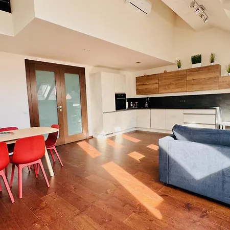 Apartmán Loft Jecna 43,