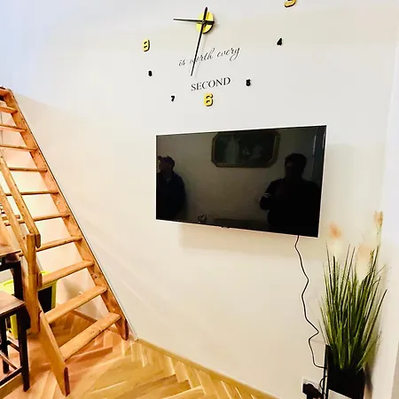 Cozy Design With Terrace Prague