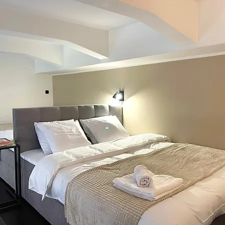 Duplex With 3 Bedrooms