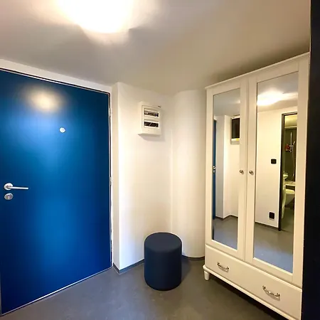Apartment Duplex With 3 Bedrooms *