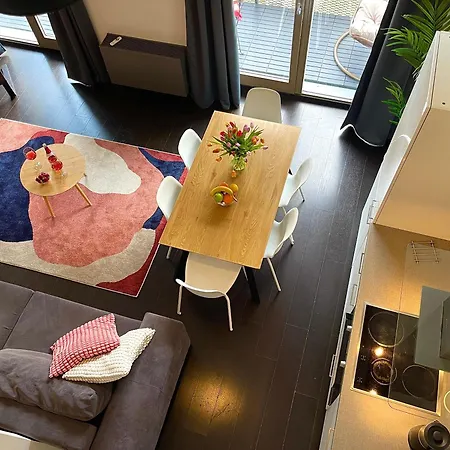 Duplex With 3 Bedrooms *