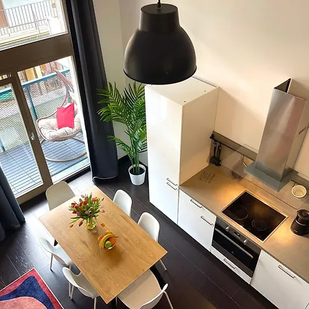 Duplex With 3 Bedrooms *