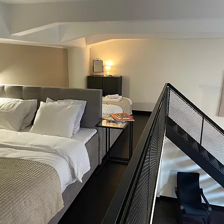 Duplex With 3 Bedrooms Prague
