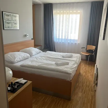 Blue Orange Hotell 4*