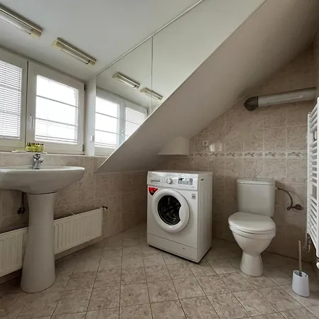 Harrison Homes 02 * Prague