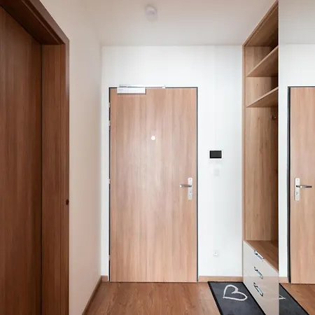 Luxury & Air-conditioned Osko Near The Center Prague