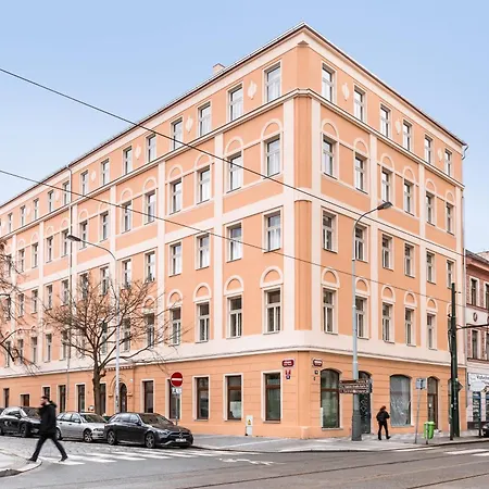 Turnkey I Karlin Square * Prague