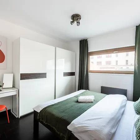 Duplex With 3 Bedrooms Prague