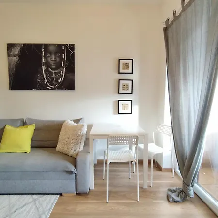 Cozy Rooftop With Balcony Praha