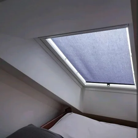 Cozy Rooftop With Balcony