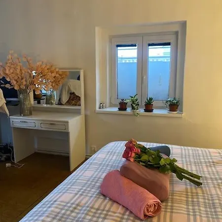 Flat In The House & Dog Friendly Apartamento *