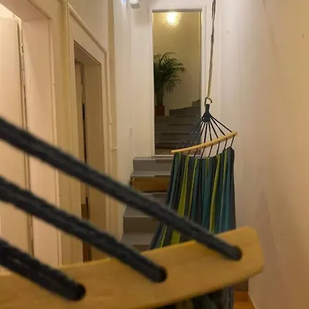 Flat In The House & Dog Friendly Praga