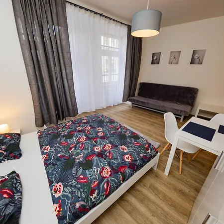 Petrska Apartment *