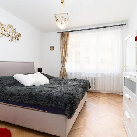 Kingdom Of 3 Roses Prag