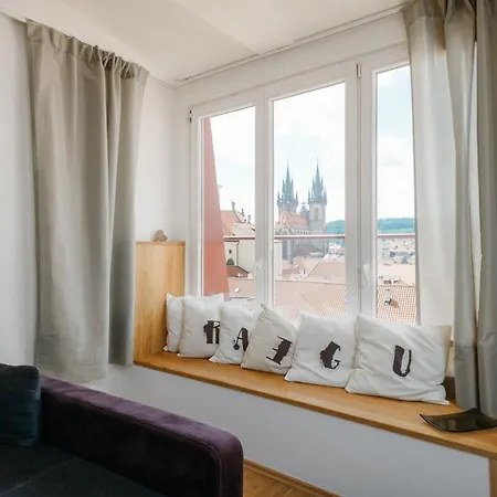 Eli Spacious With Old Town View, Parking & Ac *