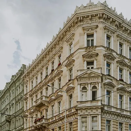 Dream Blue In Centrewenceslas Sq In Walk *