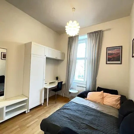 Apartment Cosy On Metro Muzeum - Grand Canyon