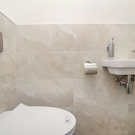 Luxurious 3 Bedroom In The Old Town *