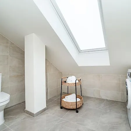 Apartment Luxurious 3 Bedroom In The Old Town *