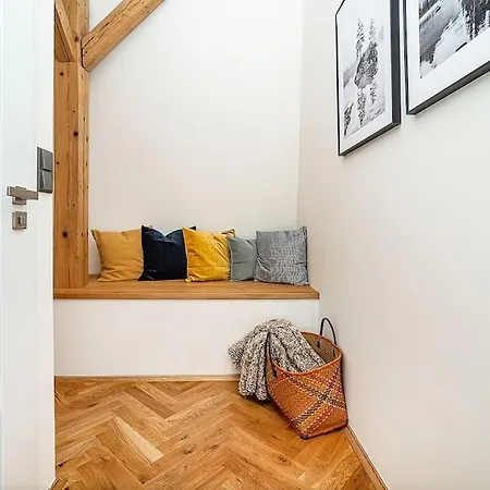 Apartment Luxurious 3 Bedroom In The Old Town *