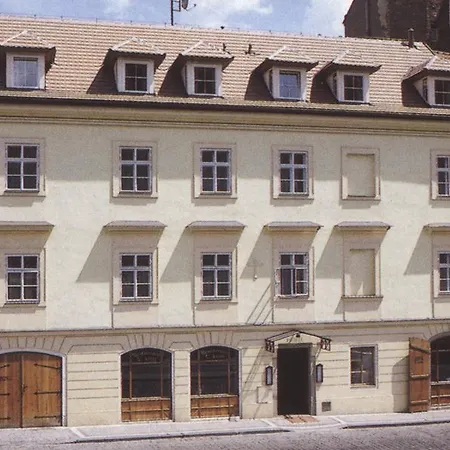 U Krize Hotel