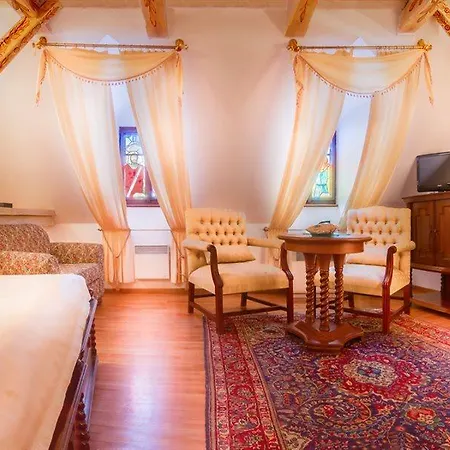 Hotel The King Charles 4*