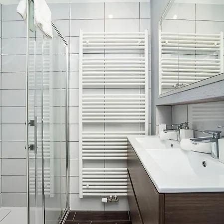 Luxurious Two-bedroom In The Old Town
