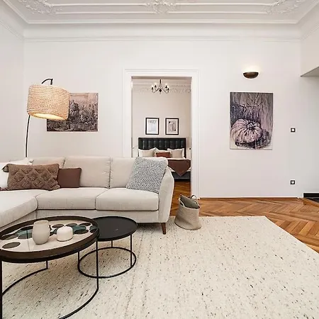 Luxurious Two-bedroom In The Old Town * Prague