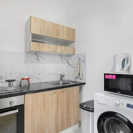 In N1 Apartment
